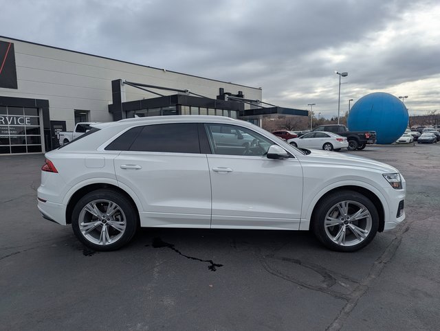 Used 2022 Audi Q8 Premium Plus w/ Premium Plus Package image 2