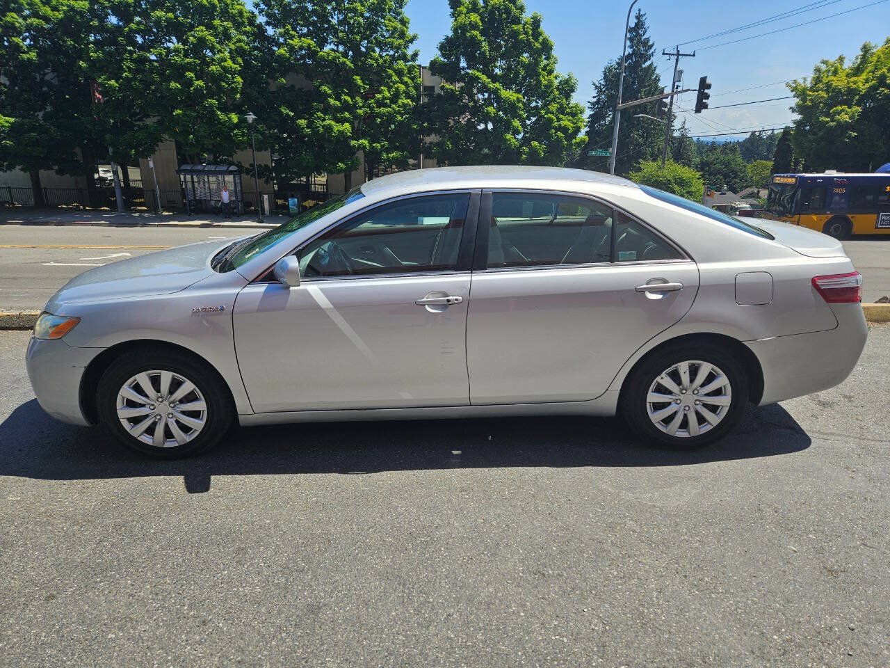 Used 2008 Toyota Camry Hybrid FWD image 2