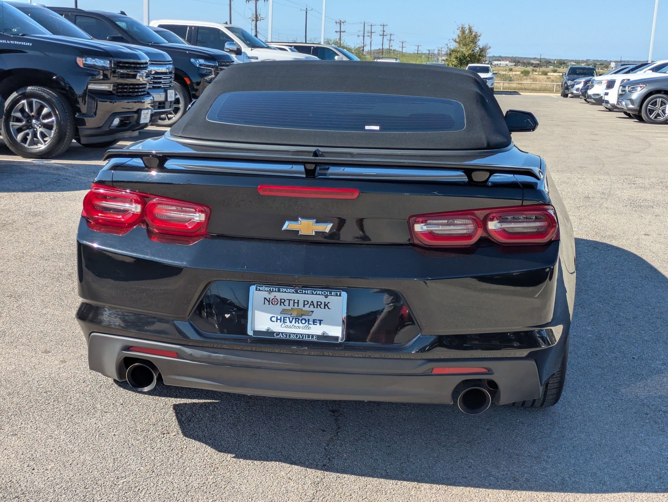 Used 2021 Chevrolet Camaro LT image 4