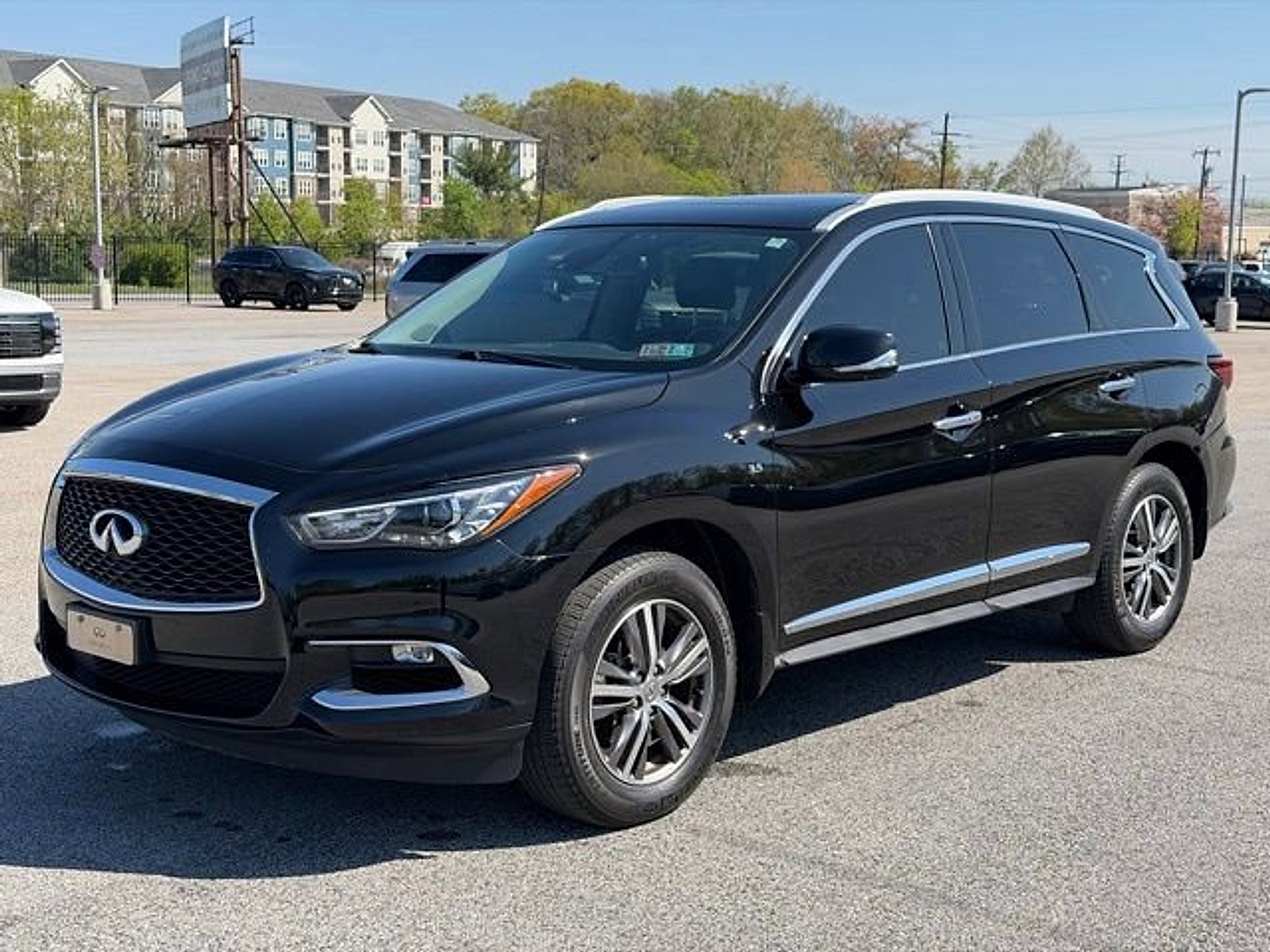 Used 2020 INFINITI QX60 Luxe AWD/4WD image 3