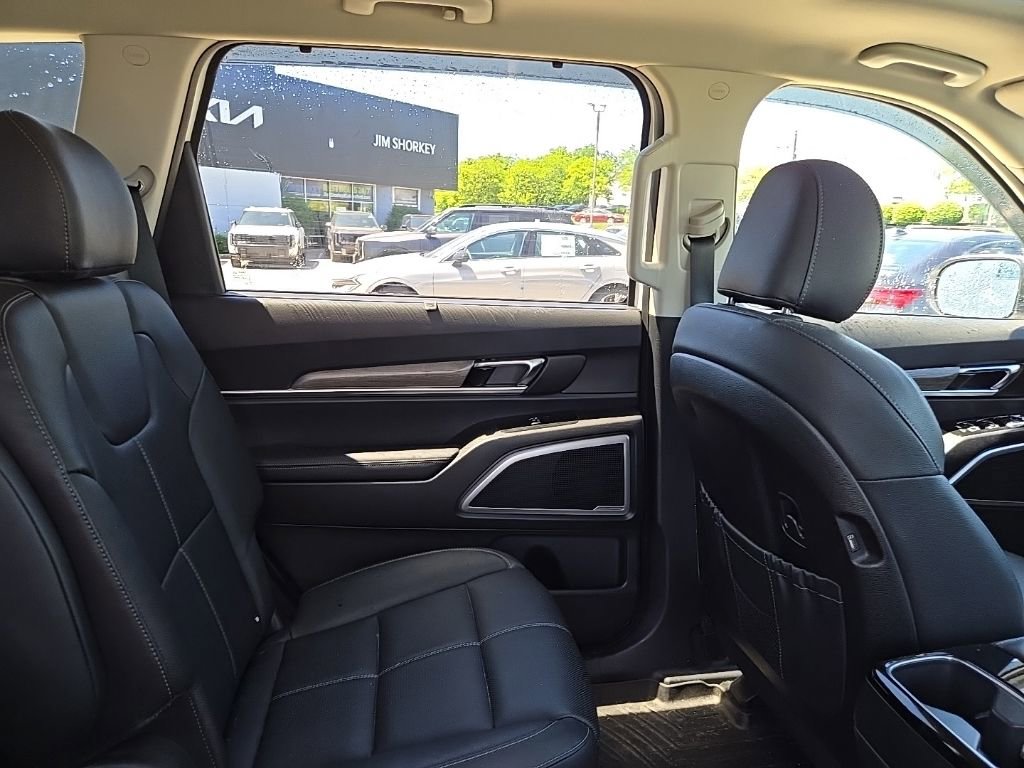 Certified 2021 Kia Telluride EX w/ EX Premium Package AWD/4WD image 38