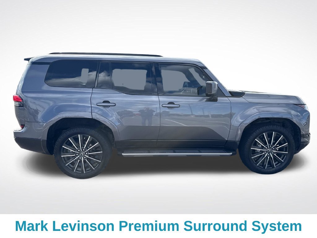 Used 2024 Lexus GX 550 w/ Cold Area Package AWD/4WD image 7