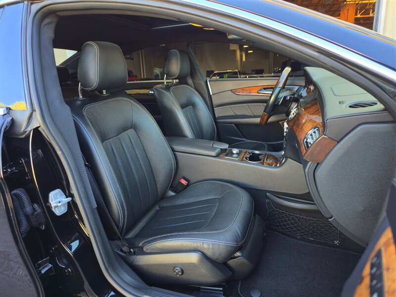 Used 2013 Mercedes-Benz CLS 550 w/ Premium I Pkg image 22