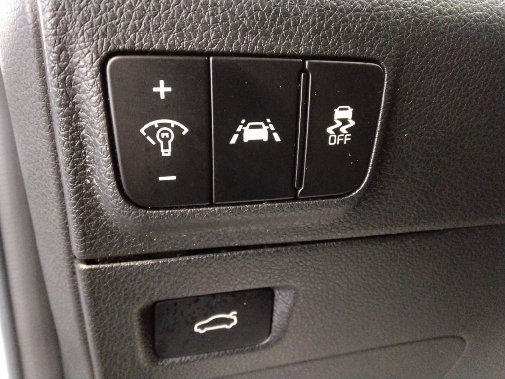 Used 2023 Kia K5 GT-Line image 18