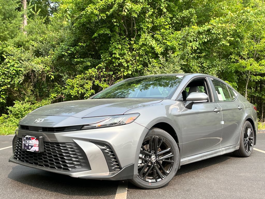 New 2026 Toyota Camry SE w/ Convenience Package