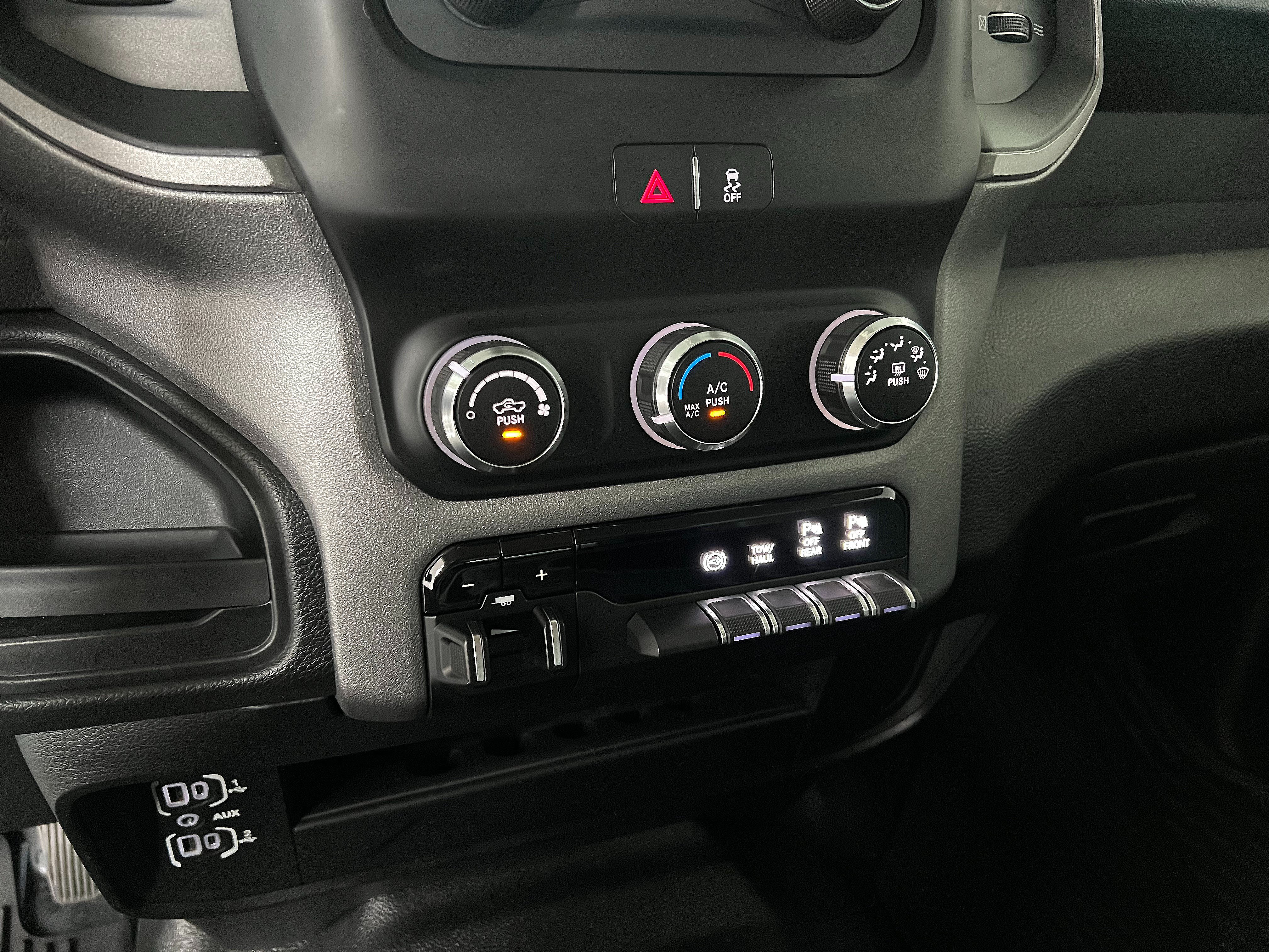 Used 2020 RAM 2500 Tradesman RWD image 15