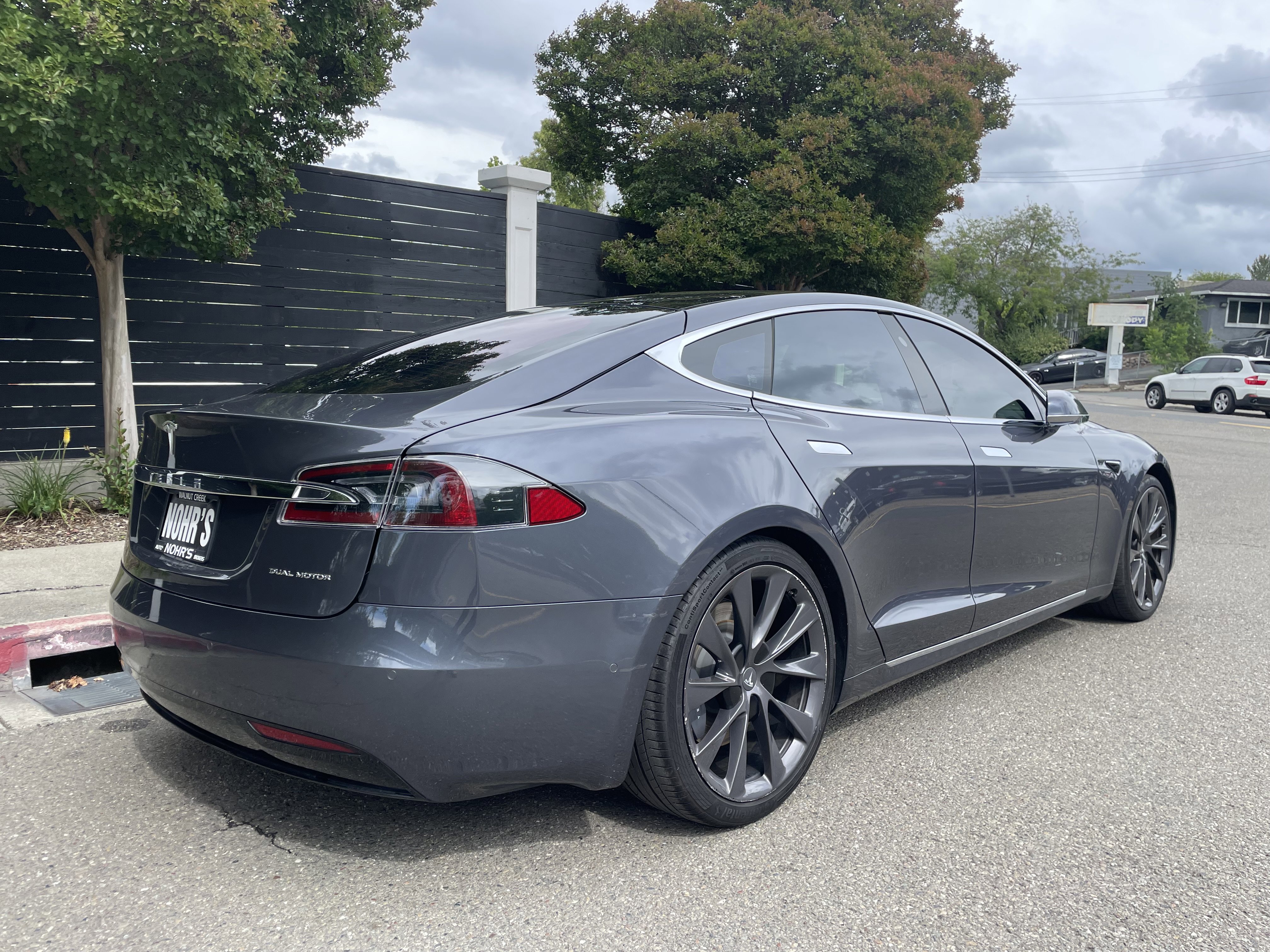Used 2021 Tesla Model S Long Range Plus image 4