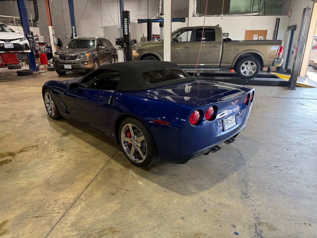 Used 2007 Chevrolet Corvette Convertible w/ Preferred Equipment Group RWD image 4