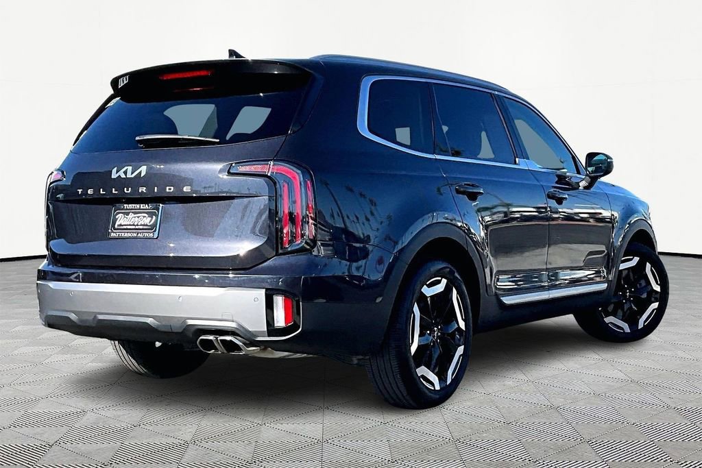 Used 2025 Kia Telluride EX image 2