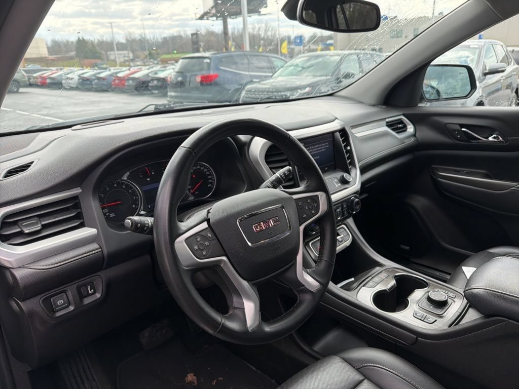 Used 2023 GMC Acadia SLT AWD/4WD image 16