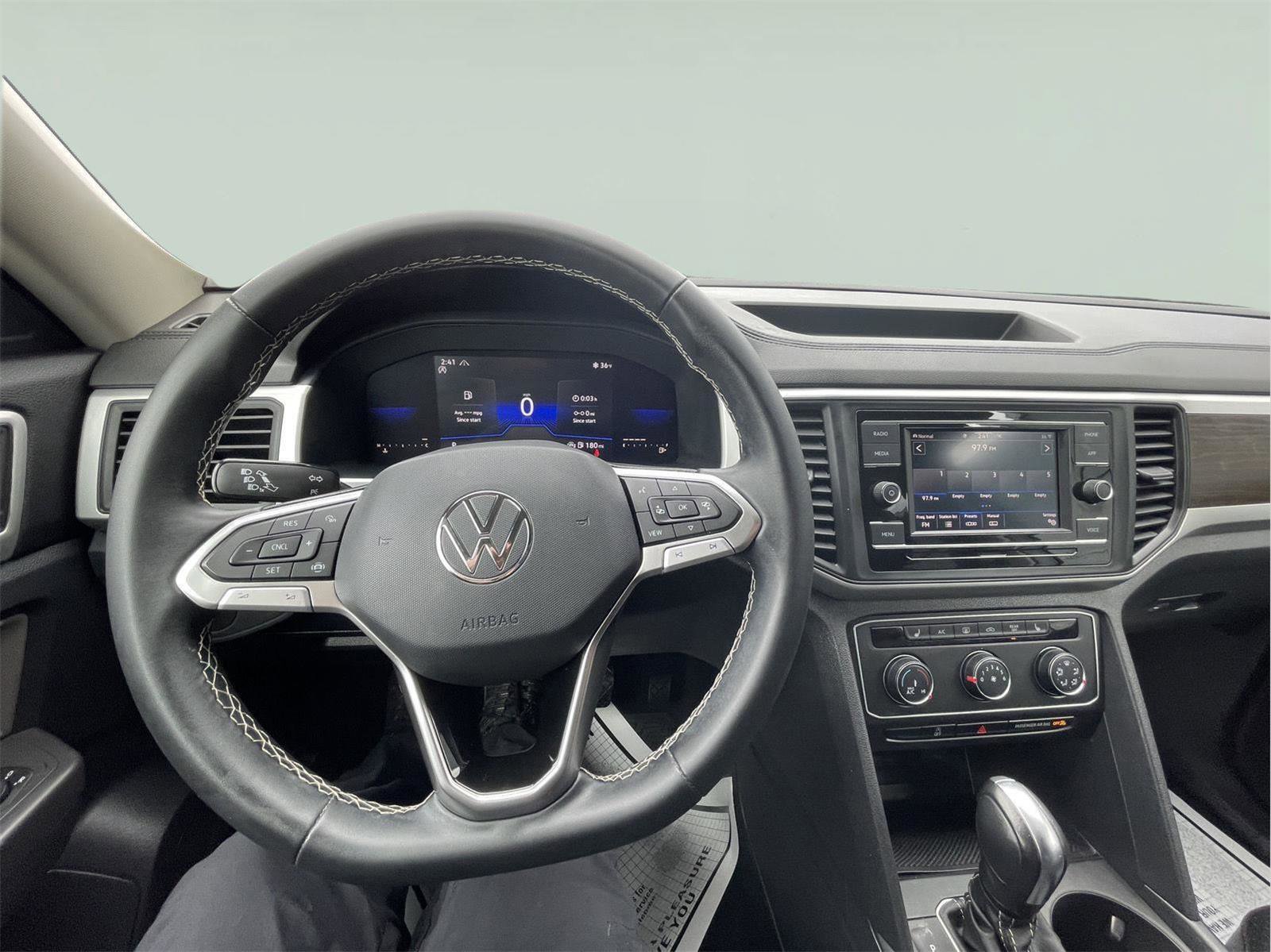 Used 2022 Volkswagen Atlas SE image 28