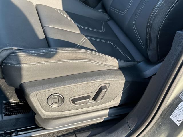 Used 2022 Audi Q3 2.0T Premium Plus w/ Premium Plus Package AWD/4WD image 23