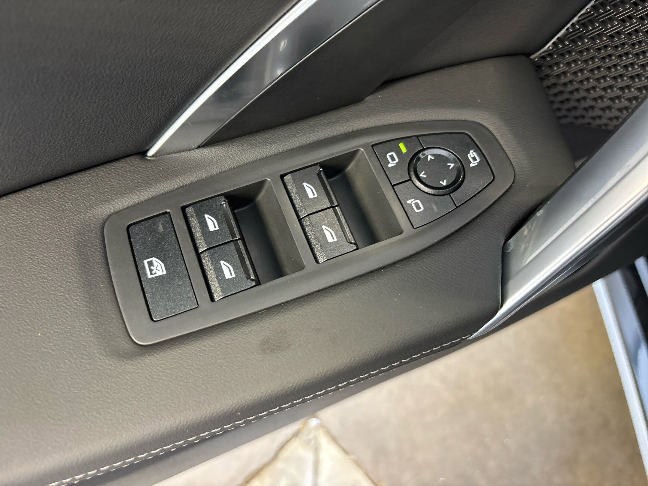 Used 2026 BMW X1 xDrive28i w/ Convenience Package image 27