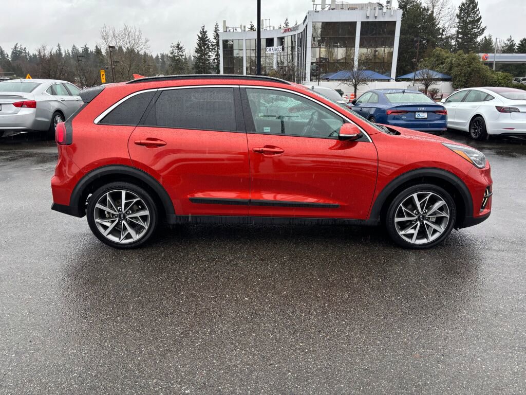 Certified 2021 Kia Niro Touring image 4