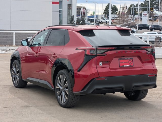 New 2026 Subaru Solterra AWD/4WD image 5