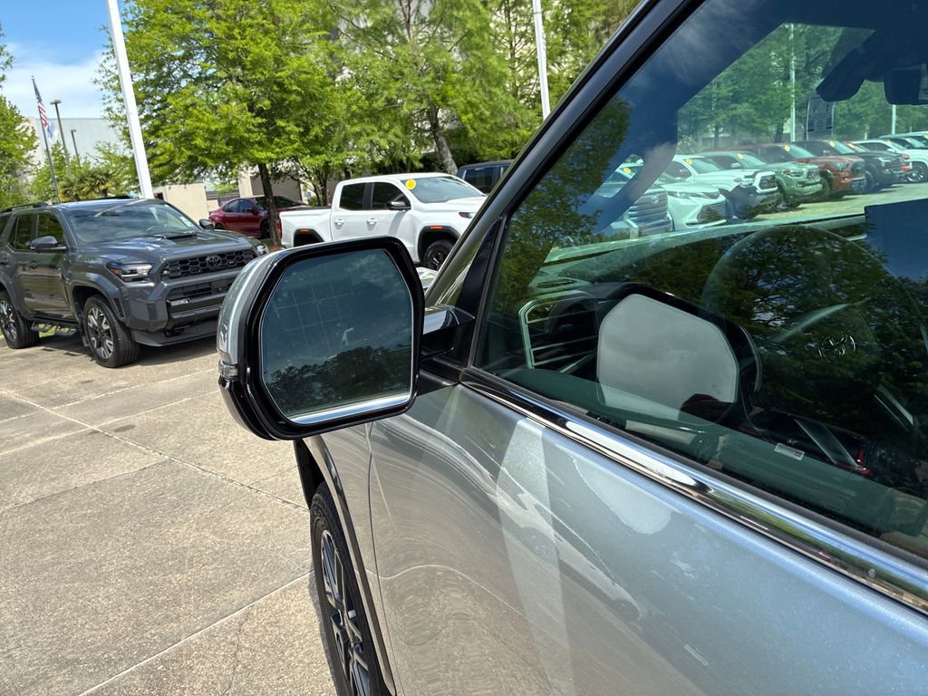 New 2026 Toyota Tundra Limited AWD/4WD image 14