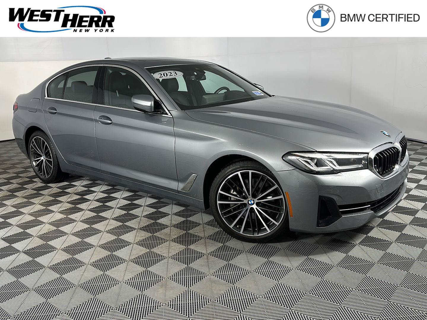 Used 2023 BMW 540i xDrive w/ Premium Package