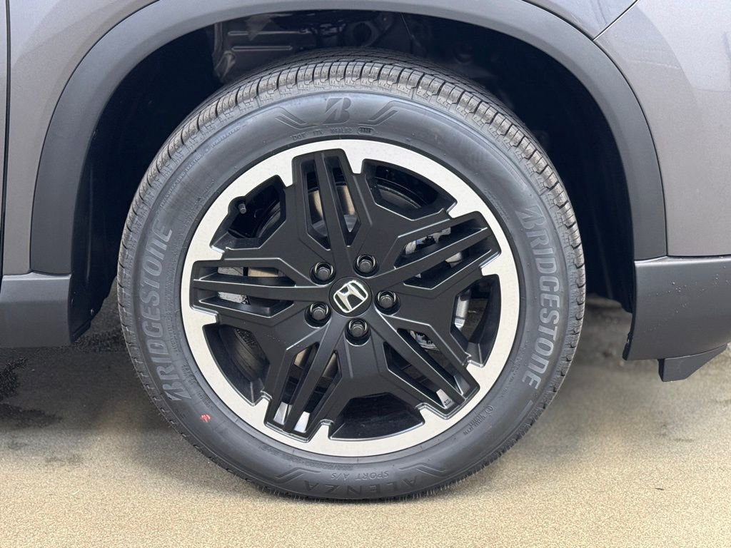 New 2026 Honda Pilot Touring image 4