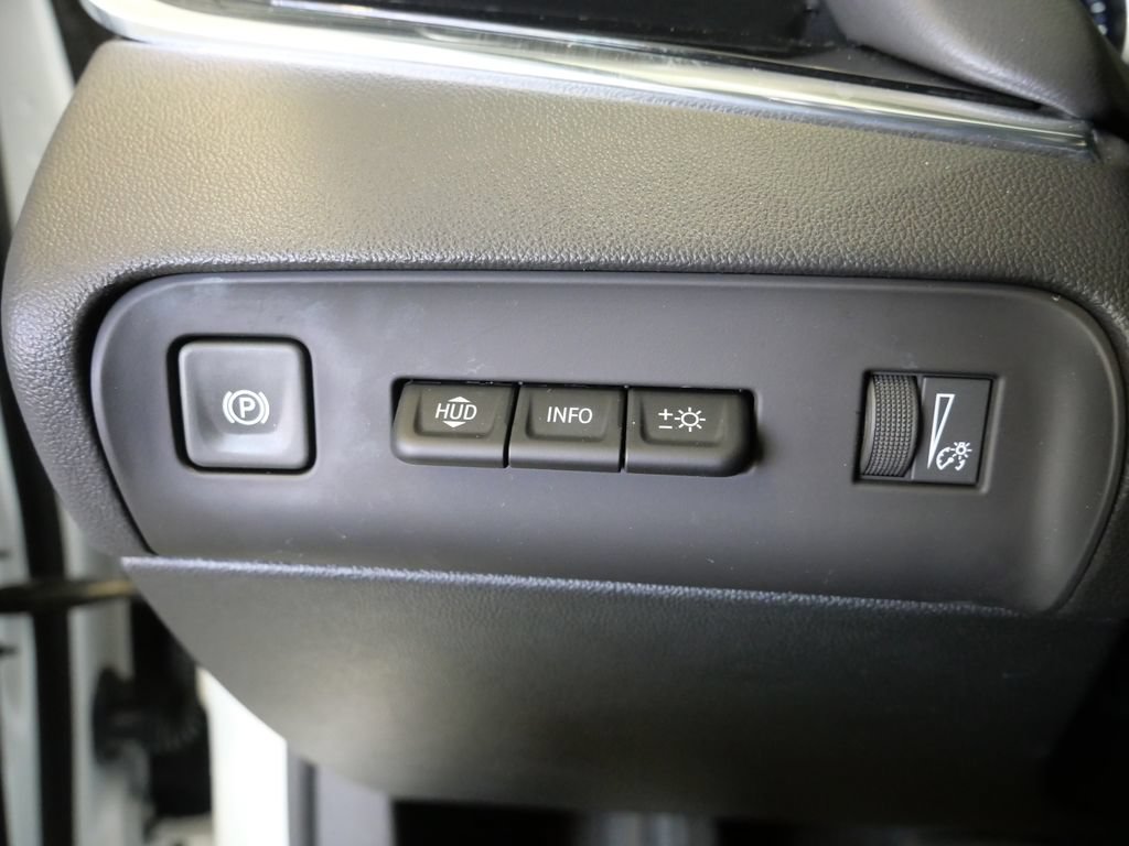 Used 2024 Buick Enclave Avenir w/ Avenir Technology Package AWD/4WD image 14
