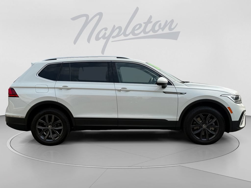 Used 2024 Volkswagen Tiguan SE AWD/4WD image 7