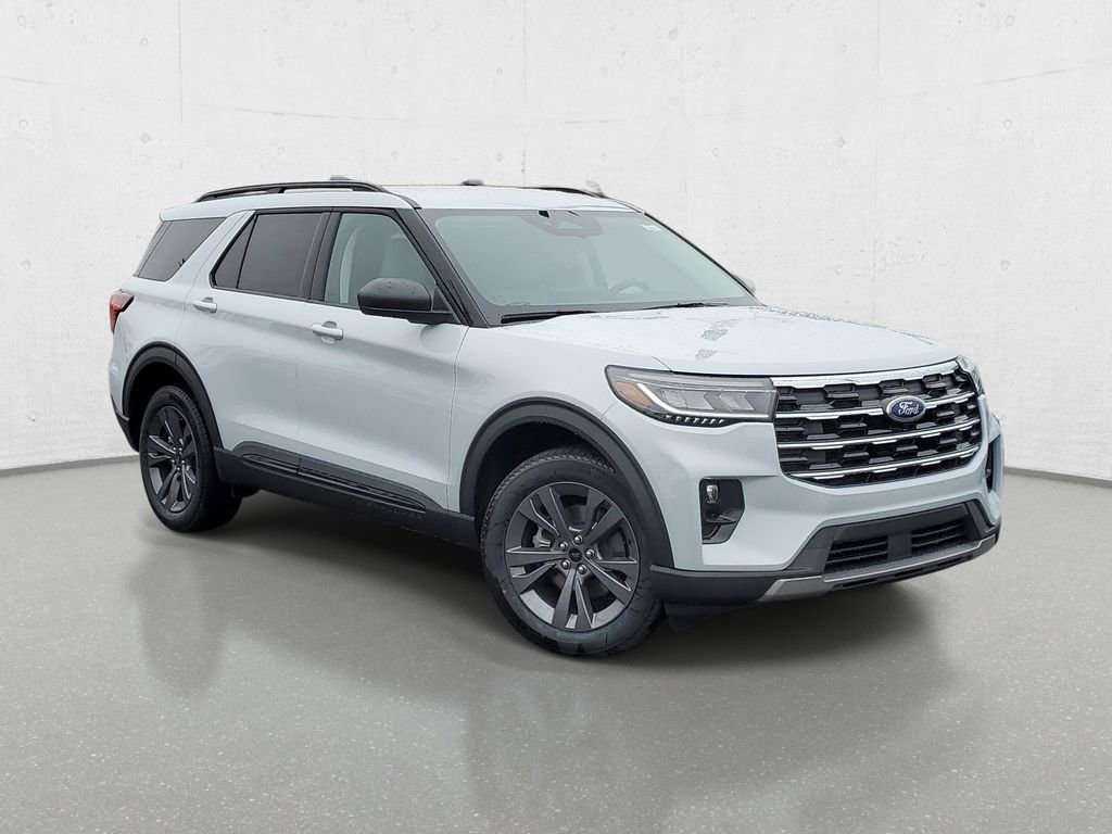 New 2026 Ford Explorer Active image 2