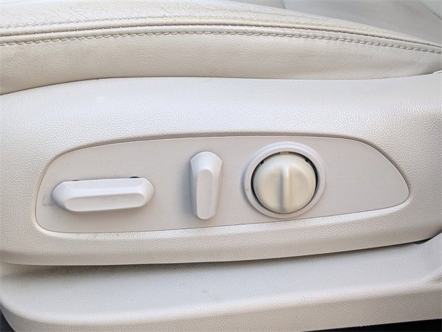 Used 2018 Buick Enclave Essence image 23