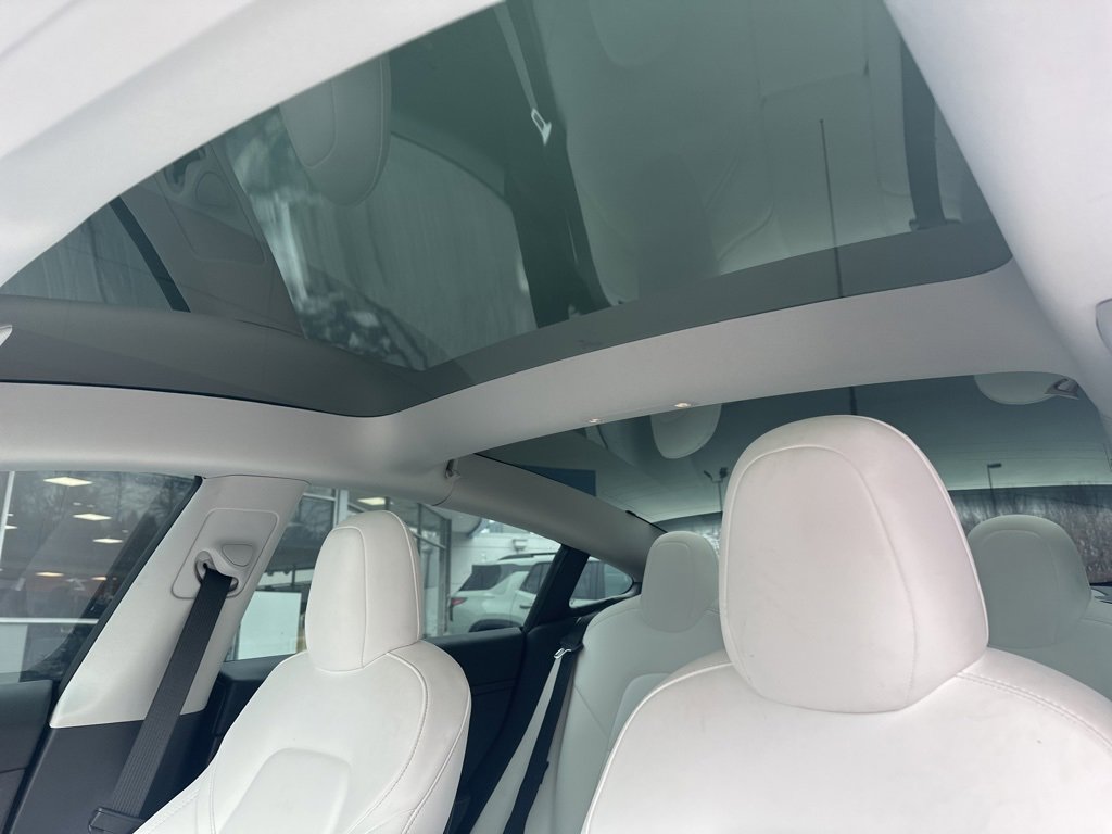 Used 2021 Tesla Model 3 Performance image 13