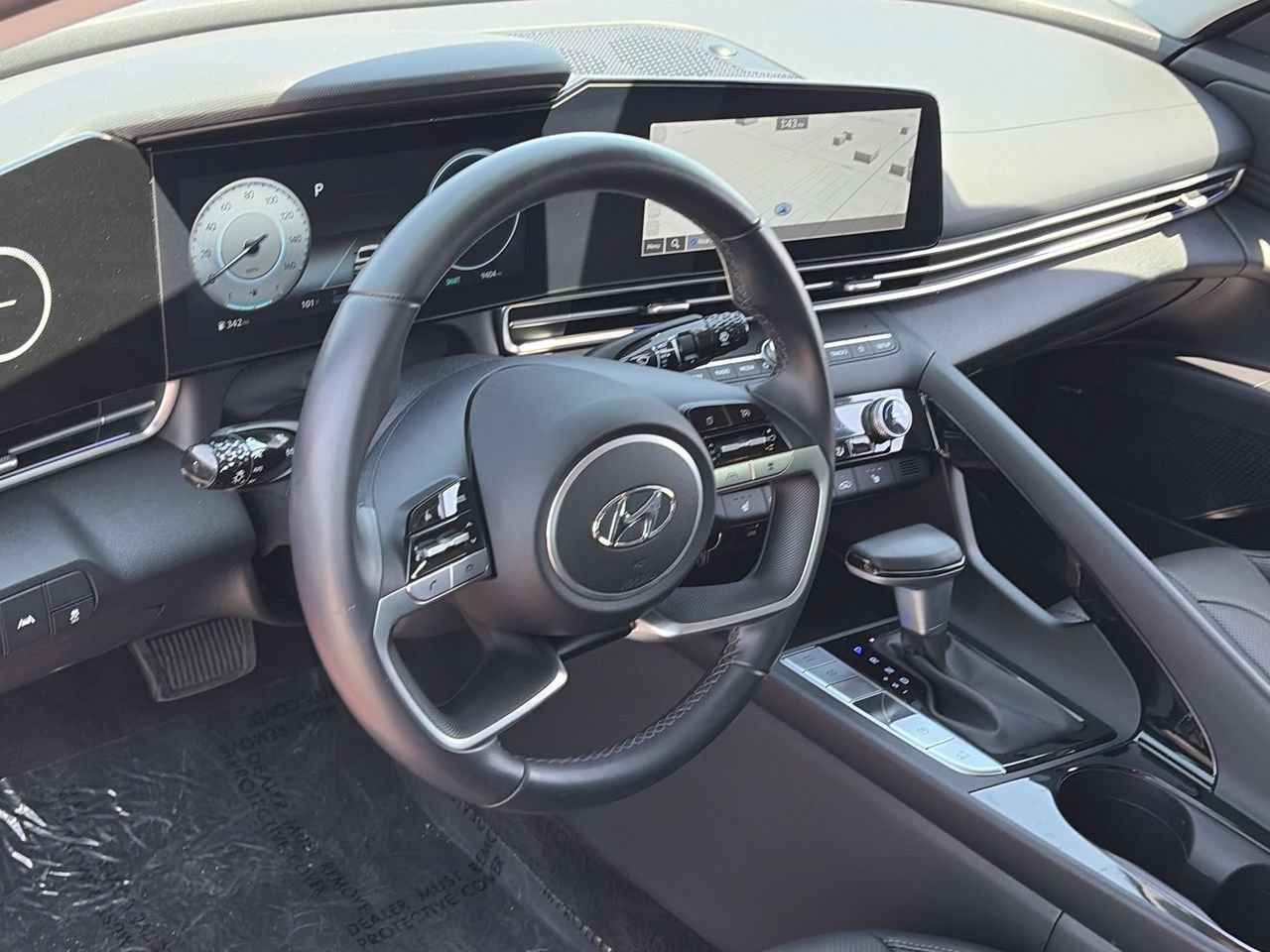 Certified 2023 Hyundai Elantra Limited FWD image 17