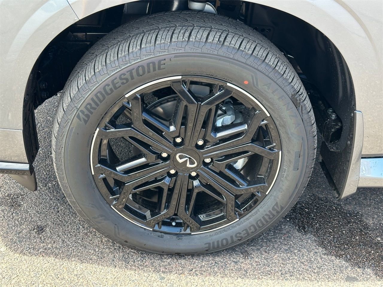 New 2026 INFINITI QX80 4WD image 10