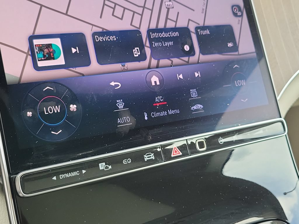 Used 2022 Mercedes-Benz EQS 450+ Sedan image 39