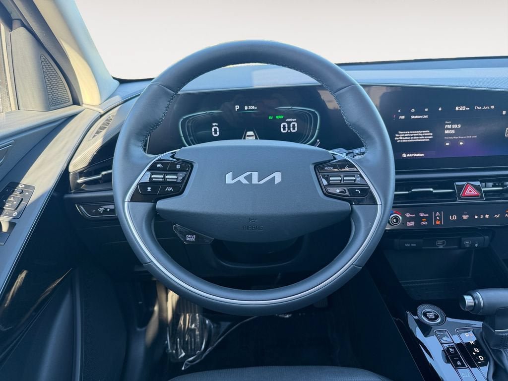 Used 2025 Kia Niro FWD image 13