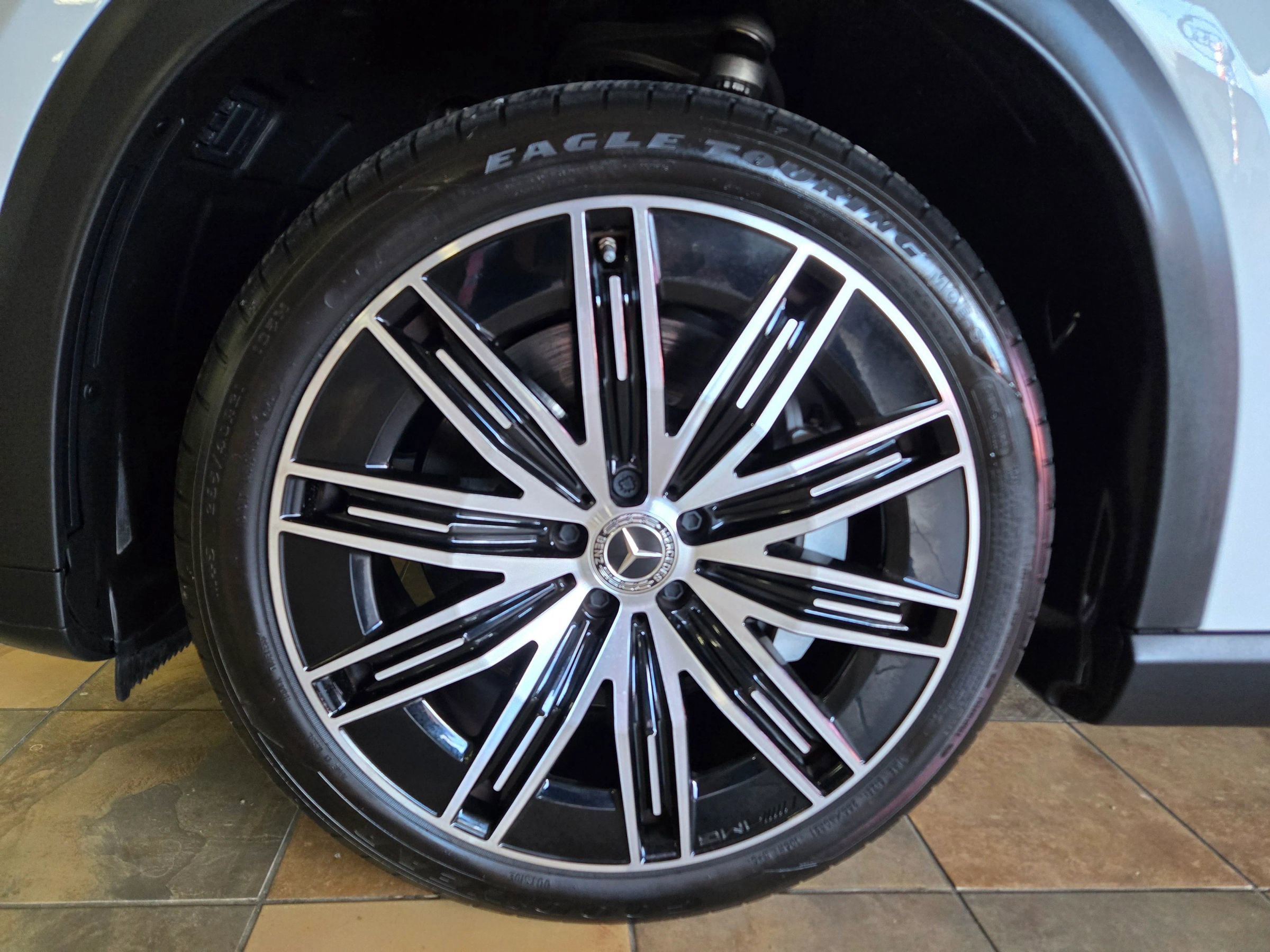 Used 2023 Mercedes-Benz EQE 500 4MATIC SUV image 24