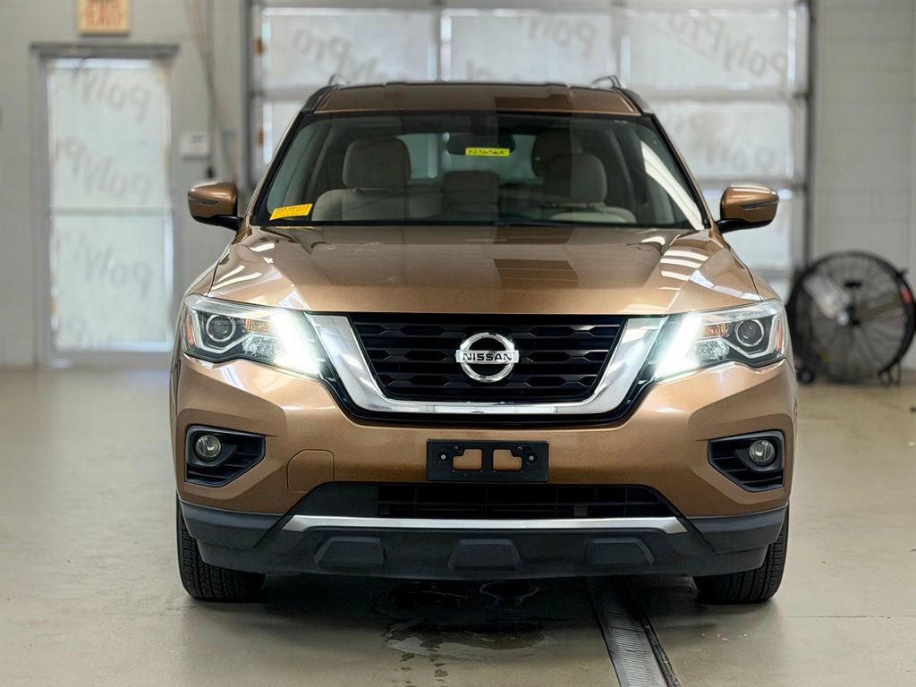 Used 2017 Nissan Pathfinder SV w/ Cargo Package FWD image 2