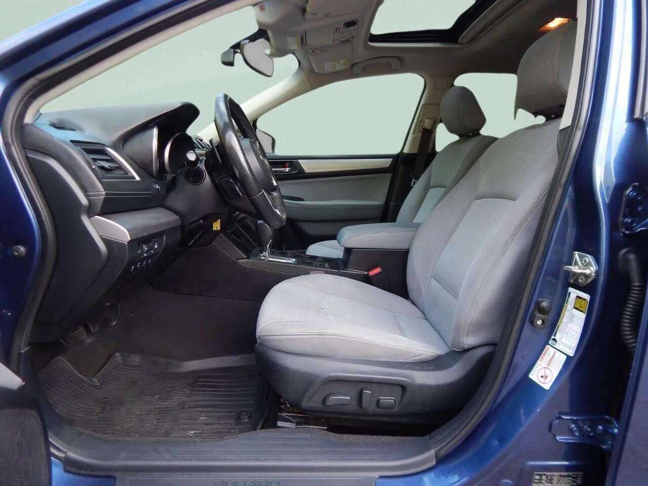 Used 2019 Subaru Outback 2.5i Premium image 13