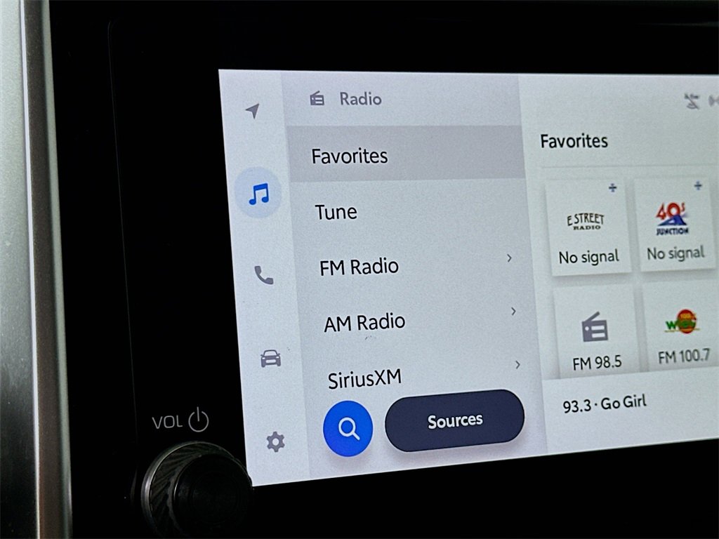 Used 2023 Toyota RAV4 XLE image 25