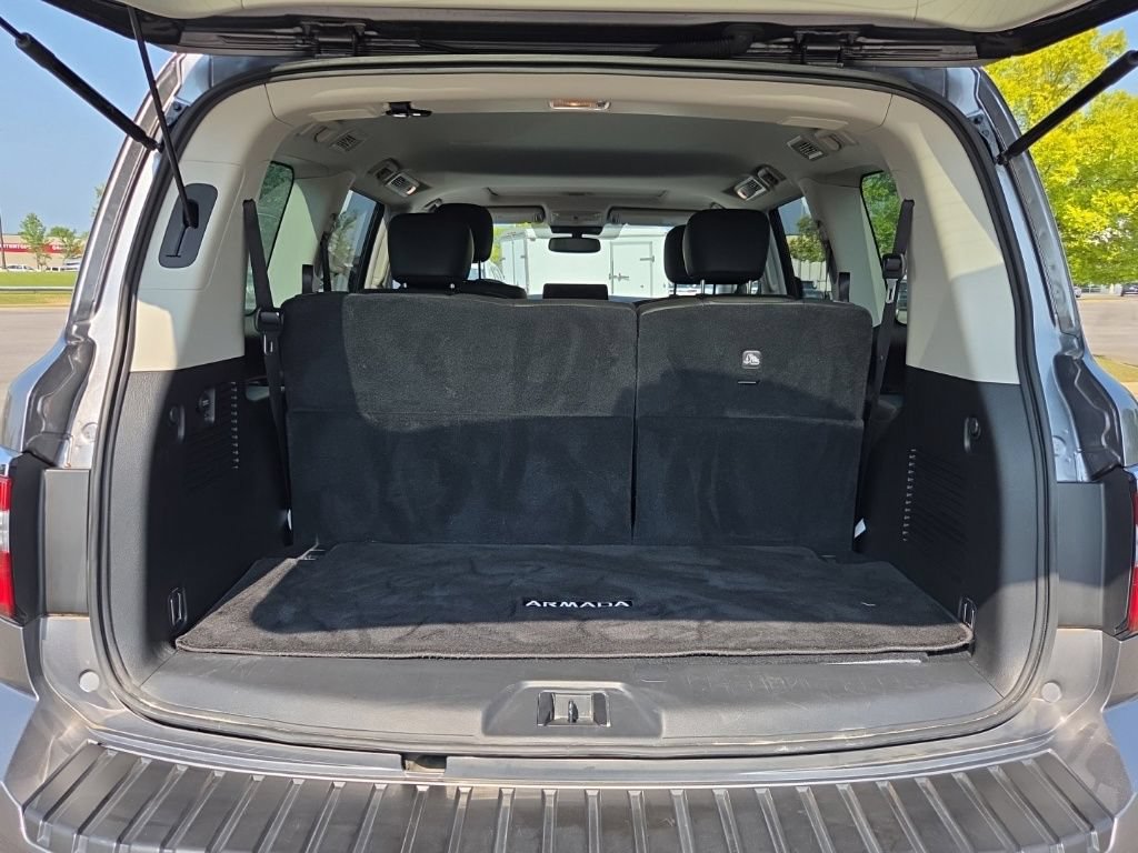 Used 2023 Nissan Armada SL w/ Captain's Chairs Package RWD image 32