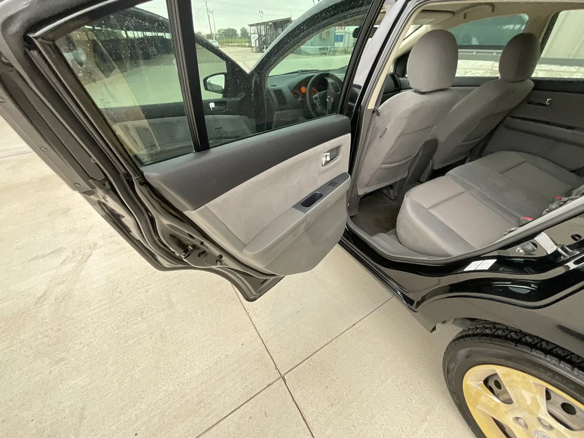 Used 2008 Nissan Sentra 2.0 S FWD image 18