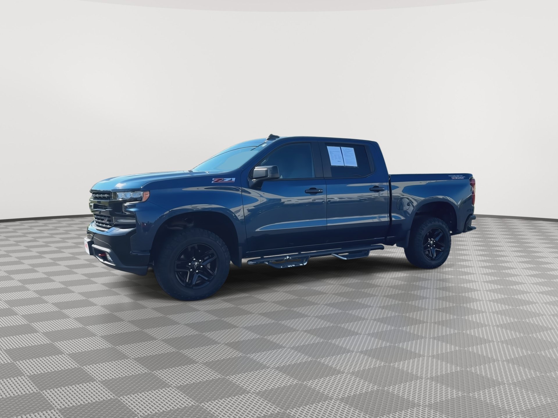 Certified 2021 Chevrolet Silverado 1500 LT Trail Boss w/ LPO, Dark Essentials Package AWD/4WD image 5