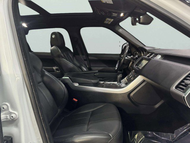 Used 2017 Land Rover Range Rover Sport HSE image 36