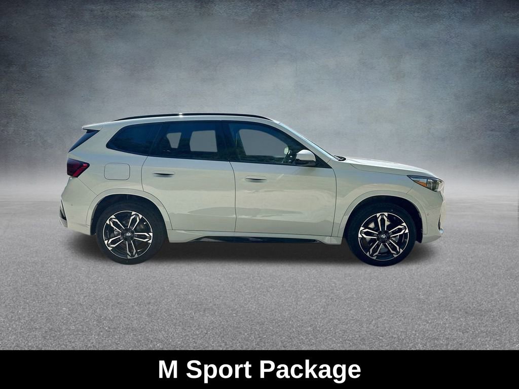 Used 2025 BMW X1 xDrive28i w/ M Sport Package image 11
