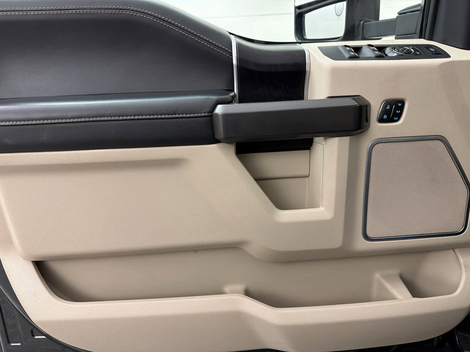 Used 2020 Ford F450 Limited w/ FX4 Off-Road Package image 22