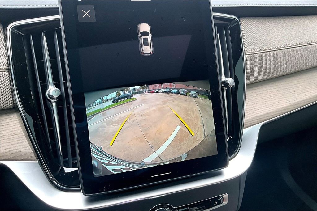 New 2026 Volvo XC90 T8 Core w/ Protection Package Premier image 27
