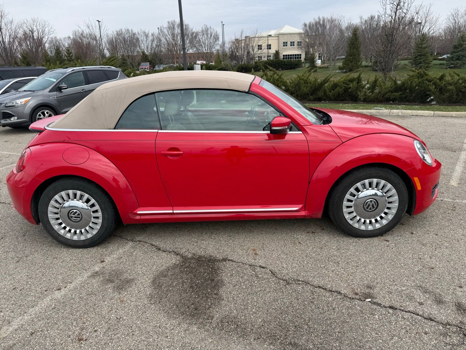 Used 2014 Volkswagen Beetle 2.5 image 4