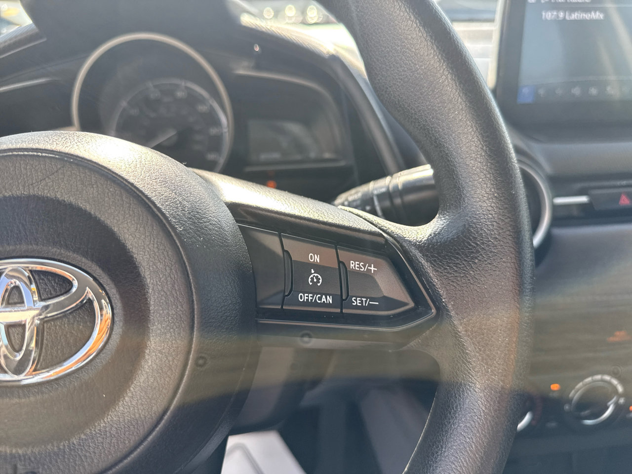 Used 2019 Toyota Yaris Sedan image 17