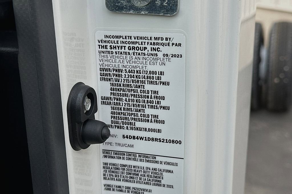 Used 2024 Isuzu NPR image 19