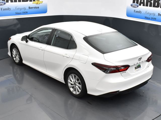 Used 2022 Toyota Camry LE image 25