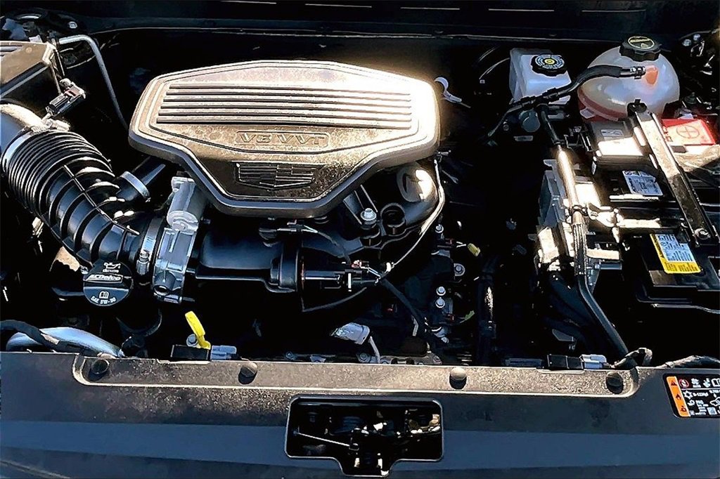 Used 2025 Cadillac XT6 Premium Luxury image 9