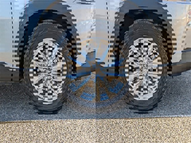 Used 2022 Toyota Corolla Cross LE image 10