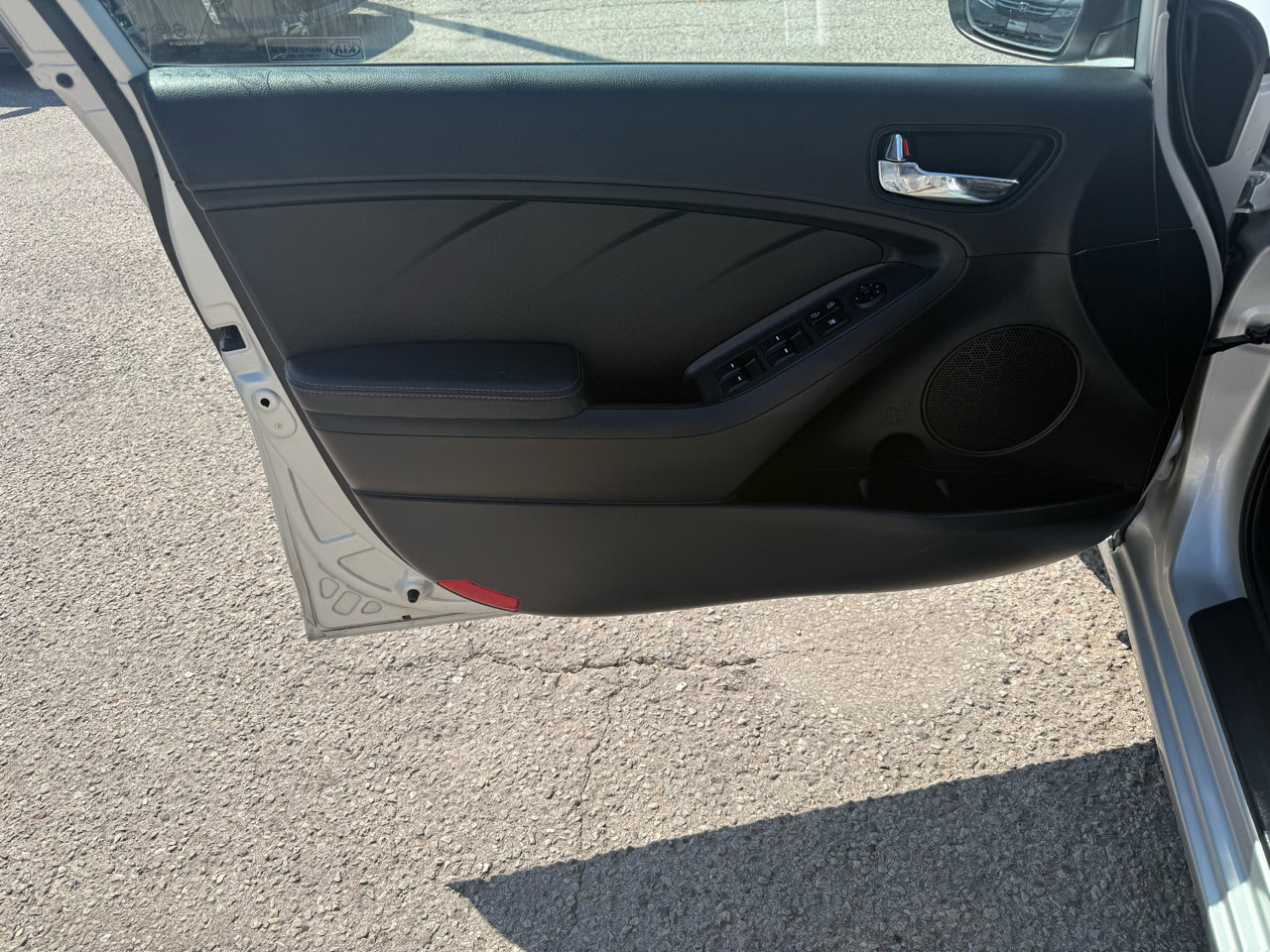 Used 2016 Kia Forte LX w/ LX Popular Plus Package image 9