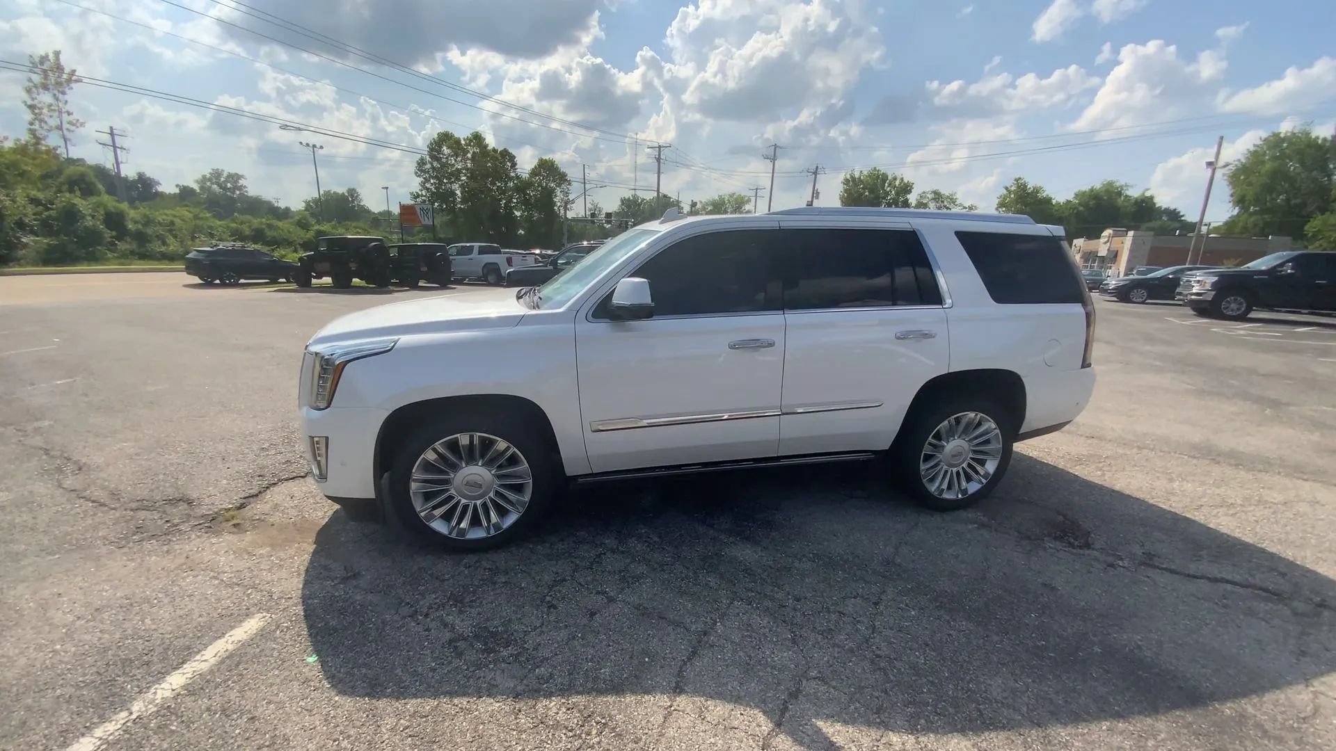 Used 2017 Cadillac Escalade Platinum RWD image 5